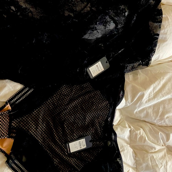 Plus boudoir lace robe.  City Chic XXL which is a US 22-24. - Picture 2 of 3